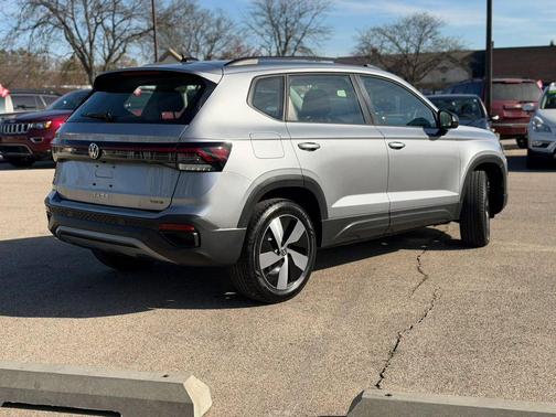 2025 Volkswagen Taos 1.5T S