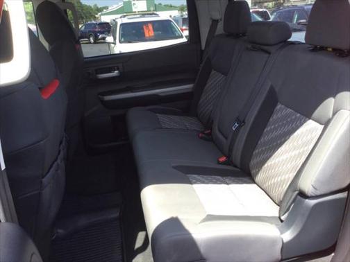 2018 Toyota Tundra SR5