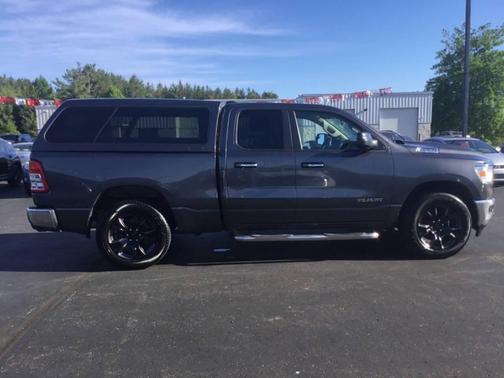 Granite Crystal Metallic Clearcoat 2020 RAM 1500 Big Horn/Lone Star