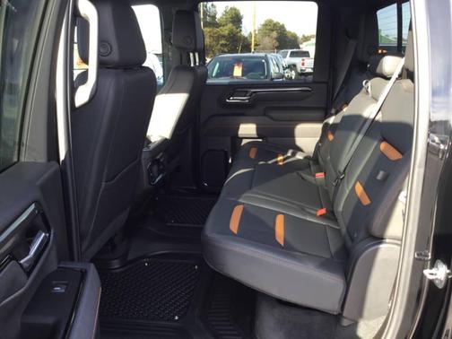 2025 GMC Sierra 2500 AT4