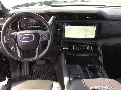 2025 GMC Sierra 2500 AT4