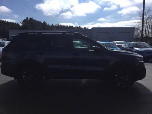 2023 Kia Sorento EX