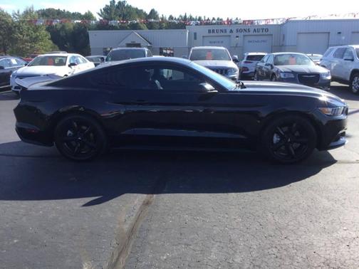 2016 Ford Mustang EcoBoost Premium