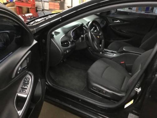 2017 Chevrolet Malibu LT 4dr Sedan