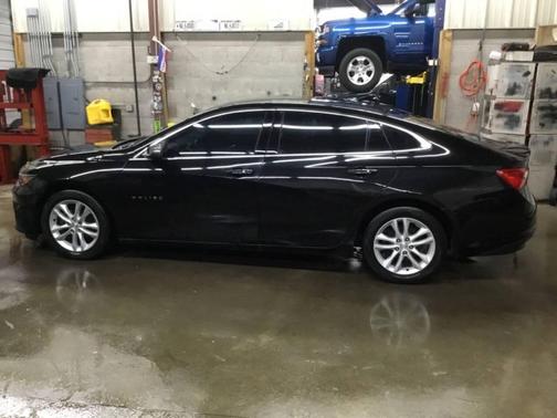 2017 Chevrolet Malibu LT 4dr Sedan