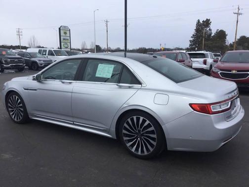 2017 Lincoln Continental Black Label