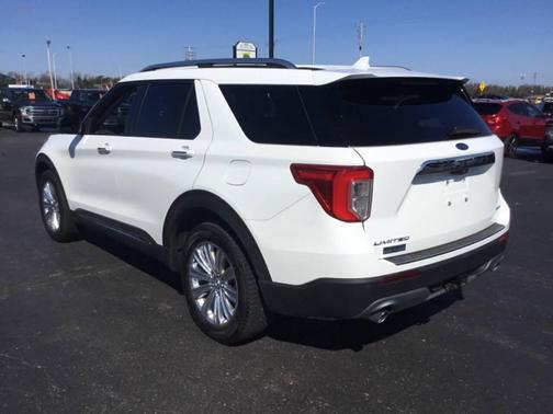 Star White Metallic Tri-Coat 2022 Ford Explorer Limited