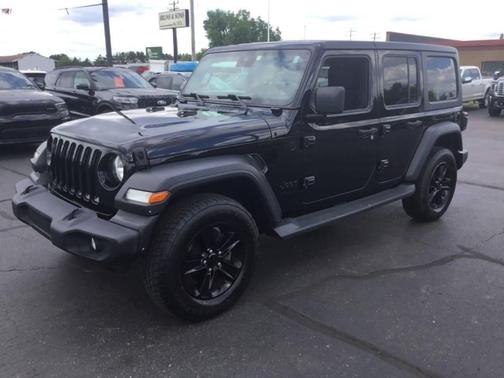 Black Clearcoat 2021 Jeep Wrangler Unlimited Sport Altitude