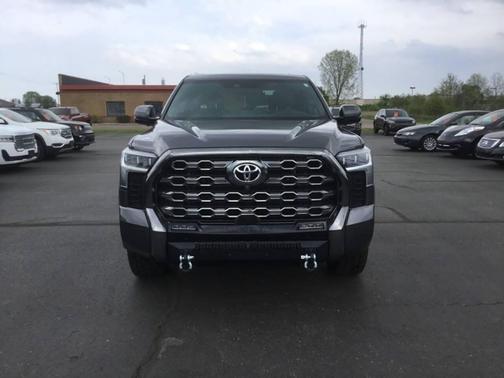 2022 Toyota Tundra Platinum