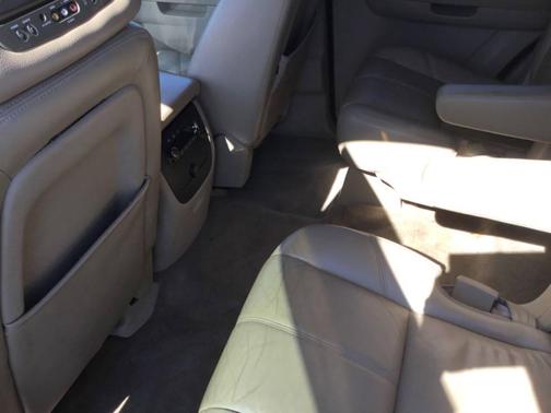 2011 GMC Yukon SLT