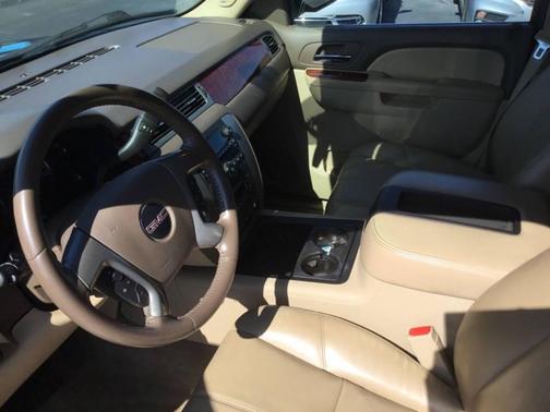 2011 GMC Yukon SLT