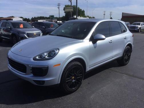 2018 Porsche Cayenne Platinum Edition