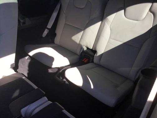 2022 Volvo XC90 Recharge Plug-In Hybrid T8 Inscription Expression 7 Passenger