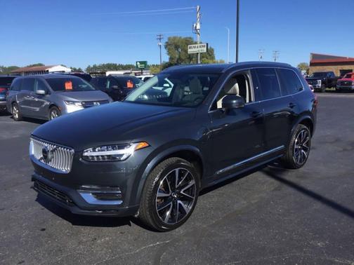 2022 Volvo XC90 Recharge Plug-In Hybrid T8 Inscription Expression 7 Passenger