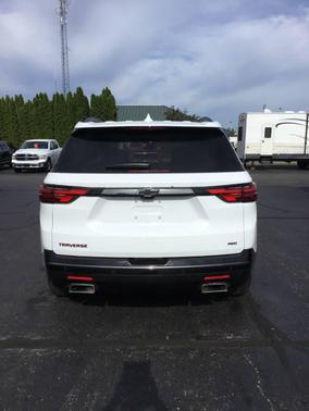 Summit White 2023 Chevrolet Traverse Premier