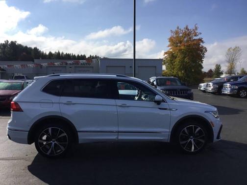 2022 Volkswagen Tiguan 2.0T SEL R-Line 4MOTION