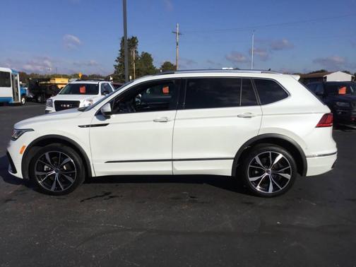 2022 Volkswagen Tiguan 2.0T SEL R-Line 4MOTION