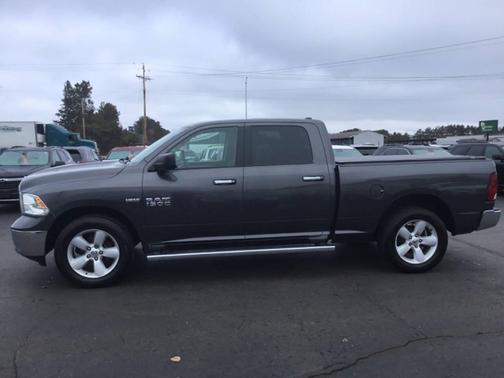 2016 RAM 1500 SLT