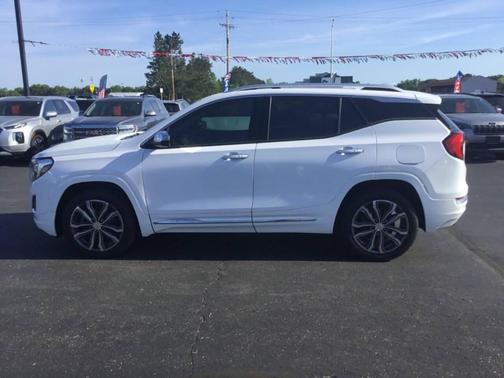 Off White 2018 GMC Terrain Denali