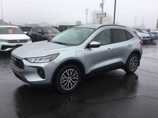 2023 Ford Escape PHEV SE