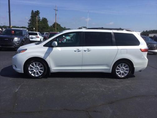 2017 Toyota Sienna XLE Premium