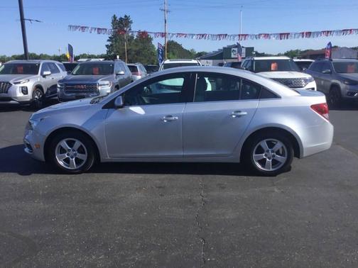 Silver Ice Metallic 2016 Chevrolet Cruze Limited 1LT