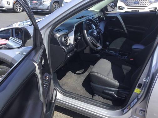 Gray 2018 Toyota RAV4 Hybrid XLE