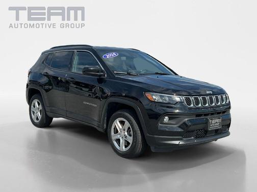 Diamond Black 2024 Jeep Compass Latitude