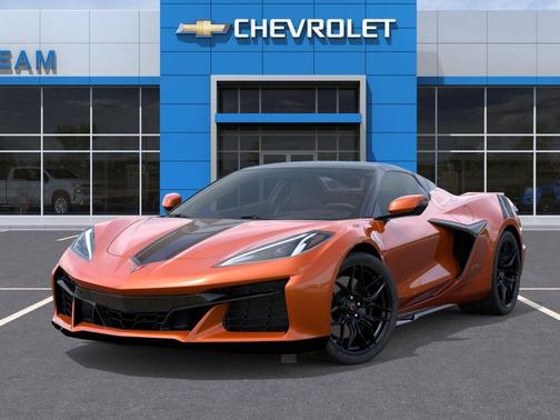 Sebring Orange Tintcoat 2026 Chevrolet Corvette Z06