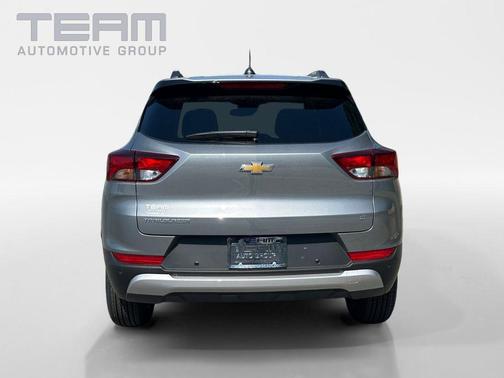 Sterling Gray Metallic 2026 Chevrolet Trailblazer LT