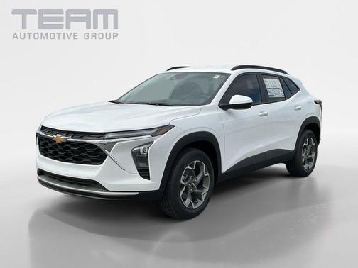 Summit White 2026 Chevrolet Trax LT