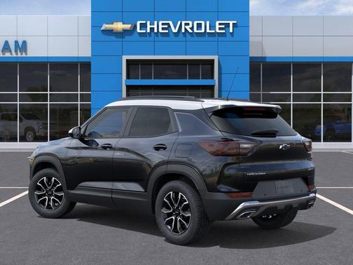 Mosaic Black Metallic 2025 Chevrolet Trailblazer ACTIV