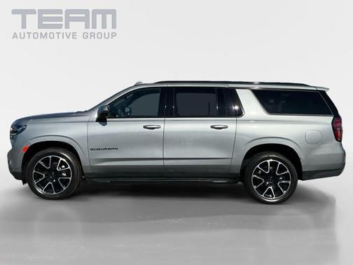 2024 Chevrolet Suburban RST