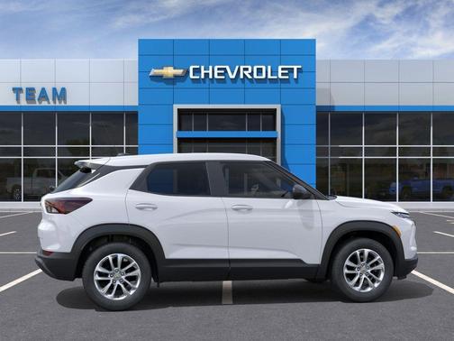 Summit White 2026 Chevrolet Trailblazer LS
