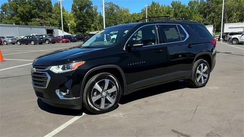 Photo 4 of 31 of 2020 Chevrolet Traverse LT Leather