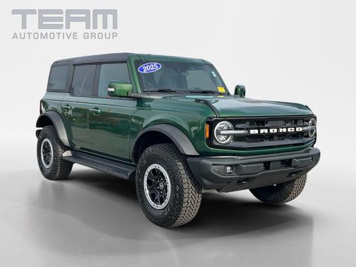 Green Metallic 2025 Ford Bronco Outer Banks