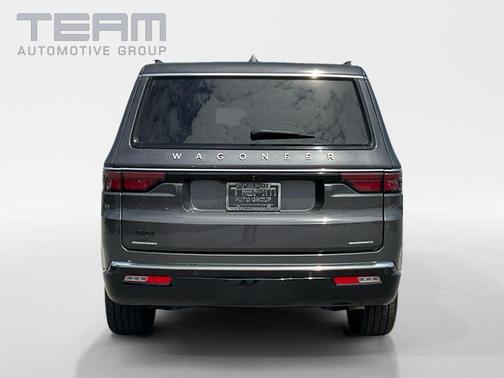 Metallic 2022 Jeep Wagoneer Series II