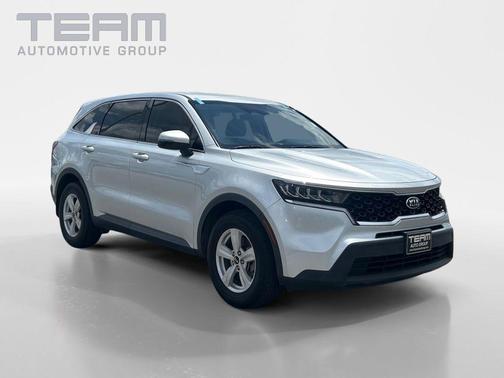 Sparkling Silver 2021 Kia Sorento LX