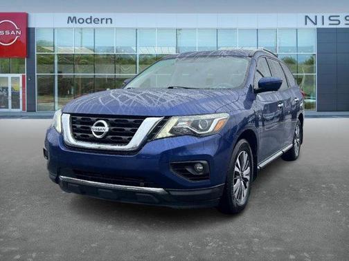 2017 Nissan Pathfinder SL