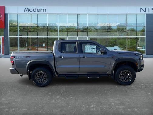 2026 Nissan Frontier PRO-4X w/R Package