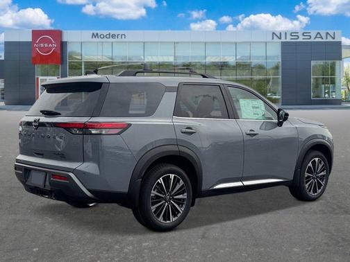 Boulder Gray Metallic 2026 Nissan Pathfinder Platinum