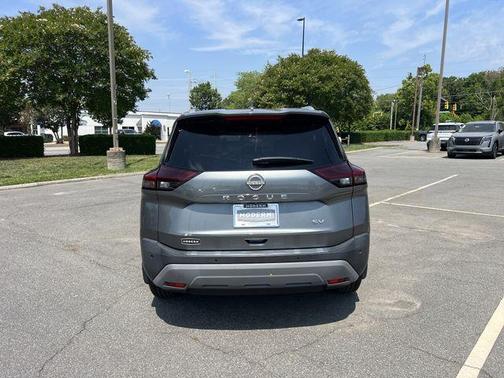 Gun Metallic 2023 Nissan Rogue SV