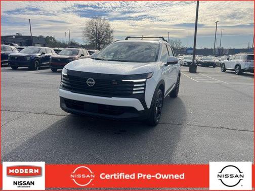 2025 Nissan Kicks SR