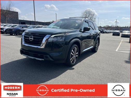 2024 Nissan Pathfinder Platinum