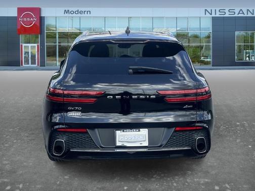 2024 Genesis GV70 2.5T
