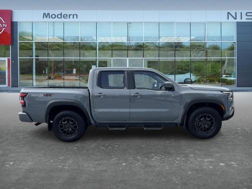 Boulder Gray Pearl 2023 Nissan Frontier PRO-4X