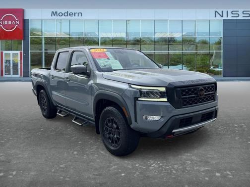 Boulder Gray Pearl 2023 Nissan Frontier PRO-4X