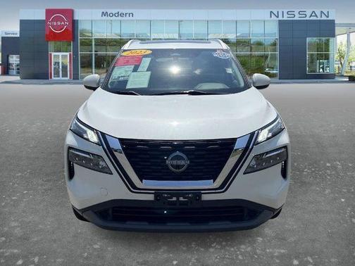 White 2023 Nissan Rogue SV