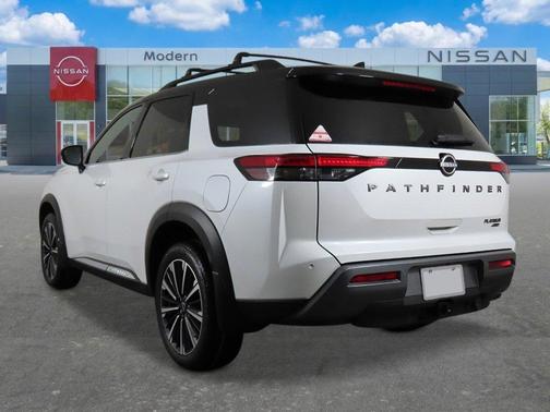 White / Black 2026 Nissan Pathfinder Platinum