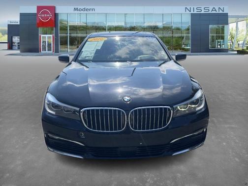 2016 BMW 740 i